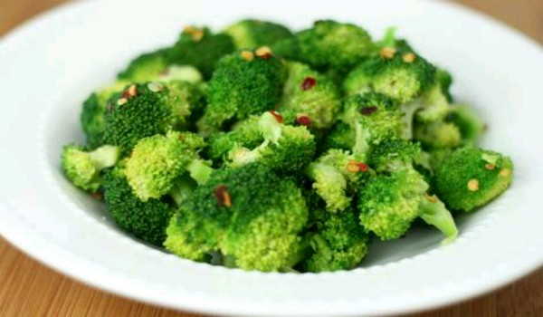 Broccoli With Garlic Butter