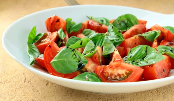 Easy Tomato Salad Recipe