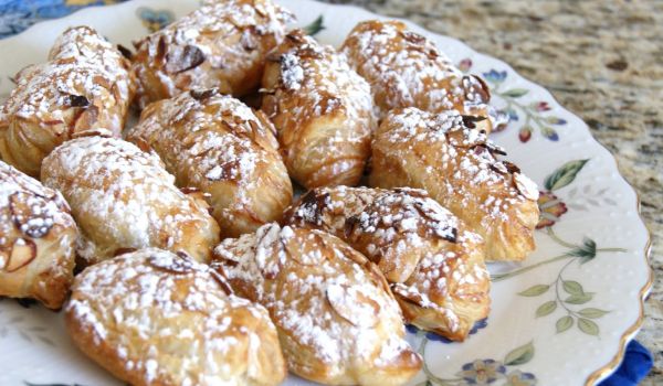 Almond Pastry Almond Pastry