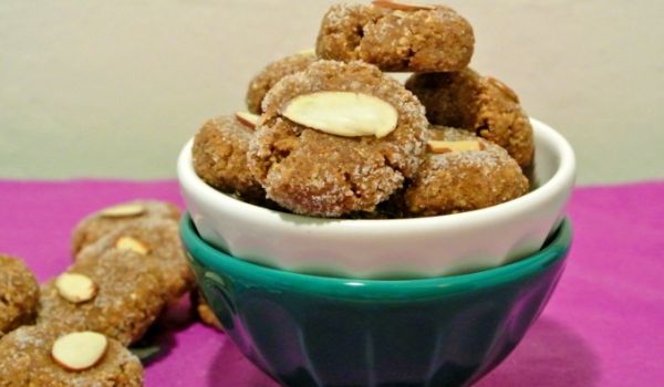 Almond Spice Cookies