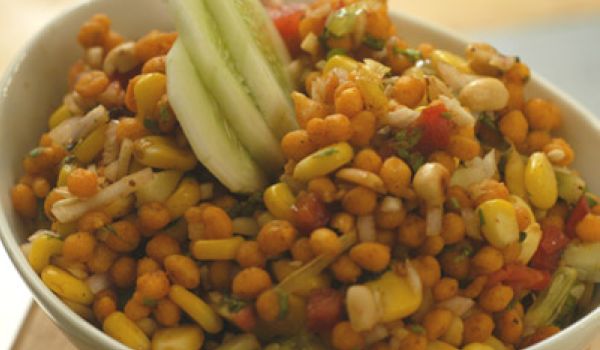 Boondi Aur Makai Ki Bhel Recipe