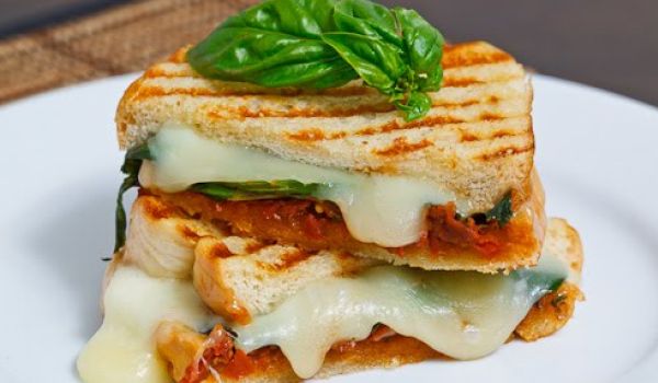 Cheese Tomato Sandwich