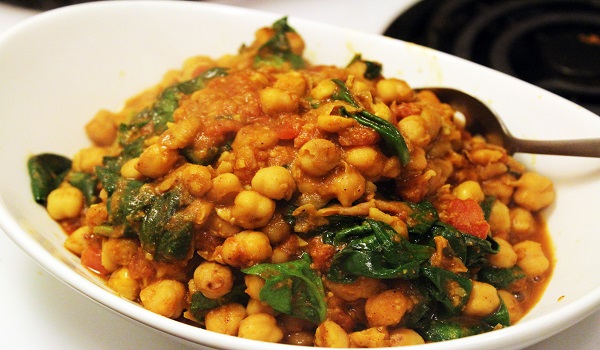 Chickpea And Spinach Curry