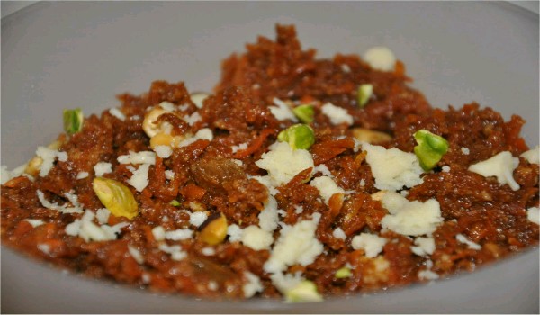 Gajar Aur Kishmish Salad