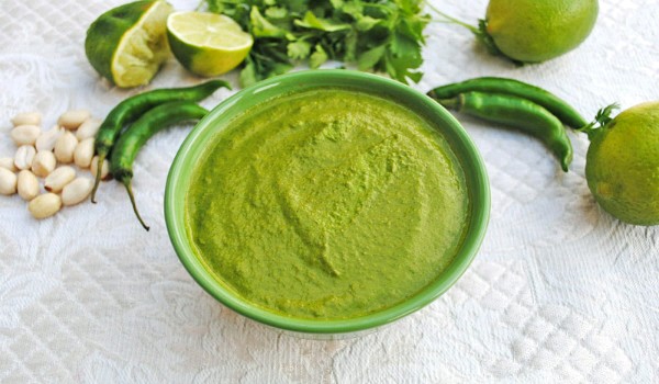 Green Chutney With Peanuts