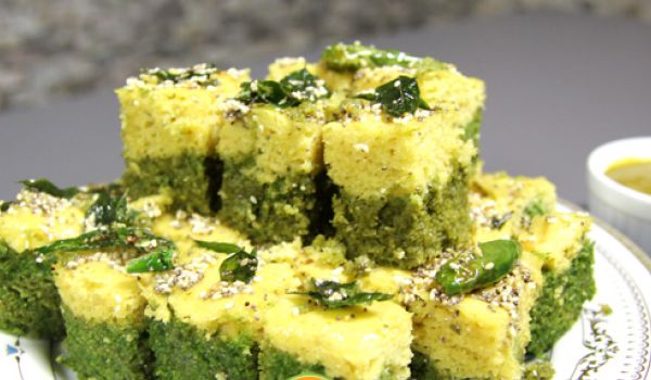 Methi Palak Dhokla Recipe