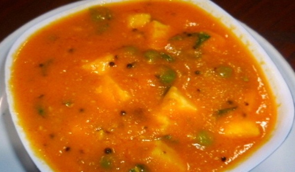 Paneer with Carrot & Tomato Gravy