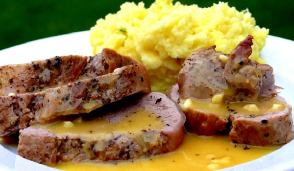 Pork Medallions with Dijon Sauce