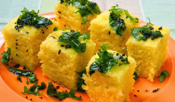 Rawa Dhokla