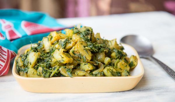 Spinach and Potato Fry Recipe