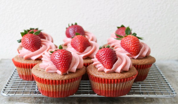 Strawberry Cup Cakes Recipe