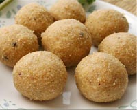 Wheat Laddoo